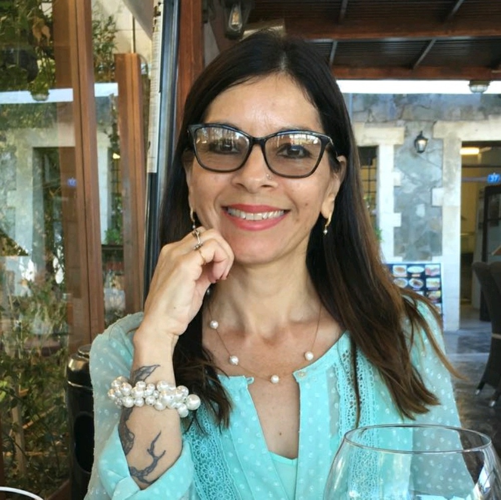 Meet your Posher, Ginnette